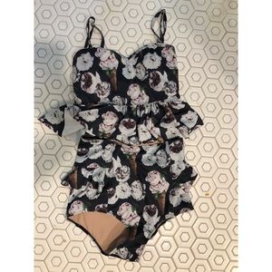 Kortni Jeane ice cream floral suit sz small